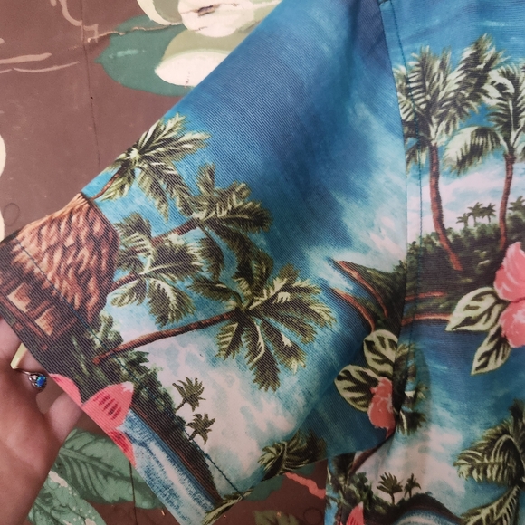 Tommy Bahama Tropical Island Camp Shirt Mens M Blue Hibiscus Tencel Hawaiian - Picture 3 of 11